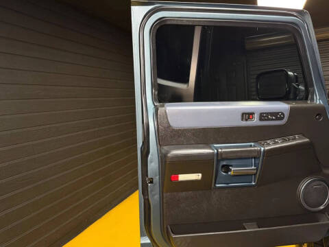 2005 HUMMER H2