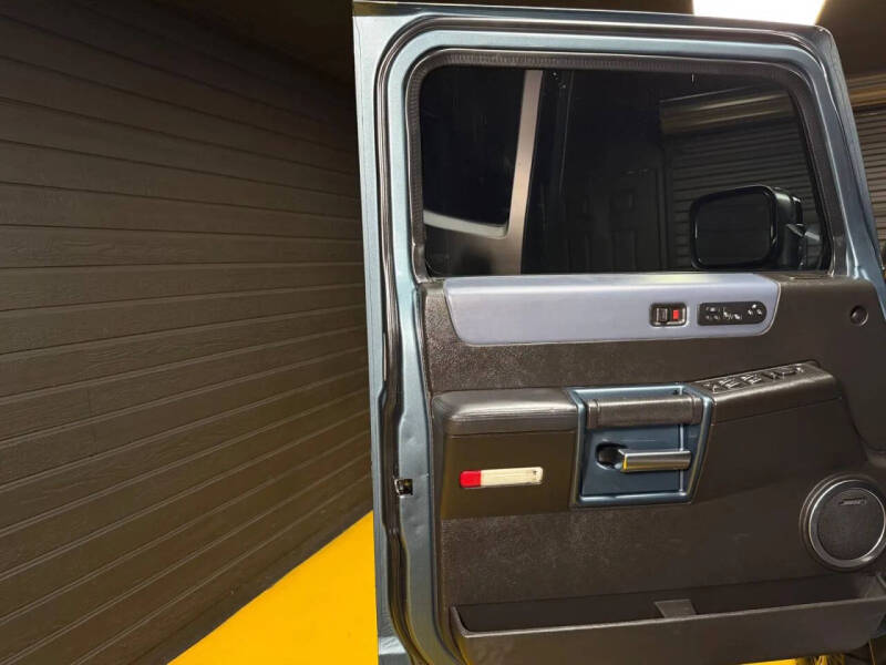 2005 HUMMER H2