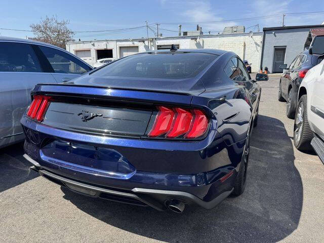 2020 Ford Mustang EcoBoost