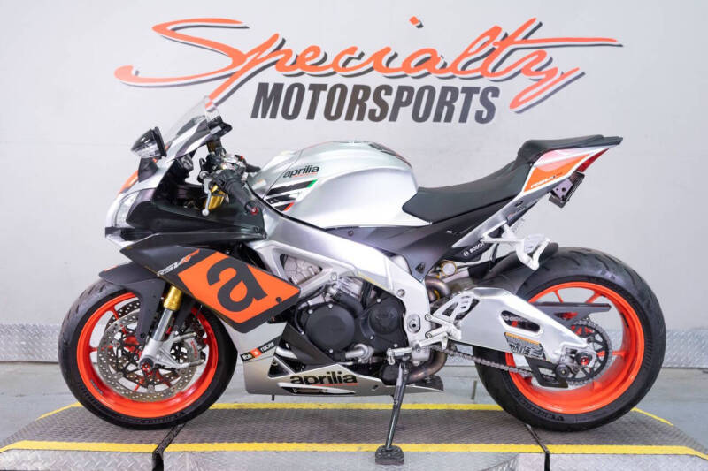 2017 Aprilia RSV4
