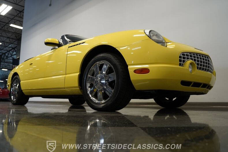 2002 Ford Thunderbird Deluxe