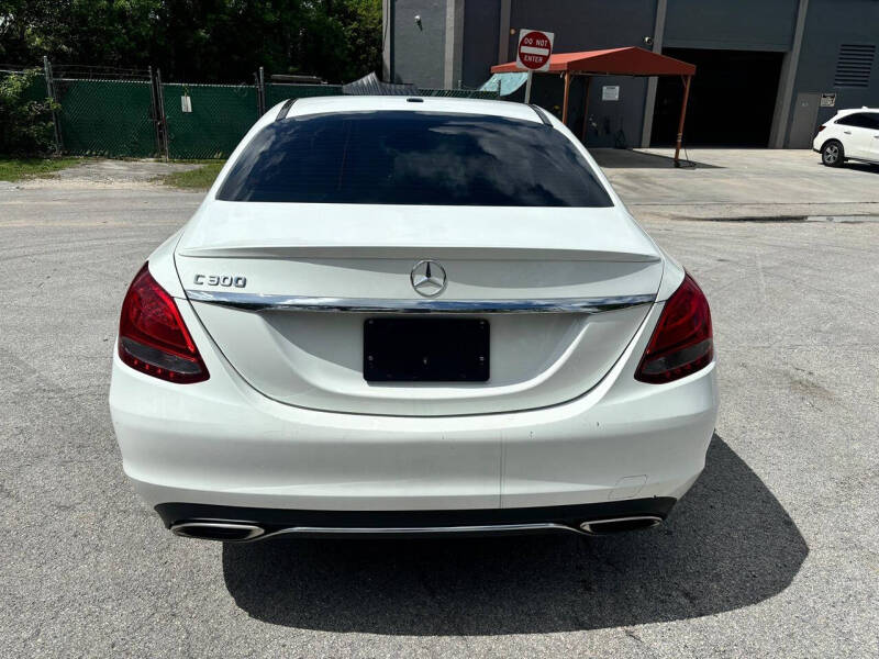 2018 Mercedes-Benz C-Class C 300