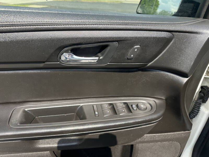 2014 GMC Acadia SLE-2