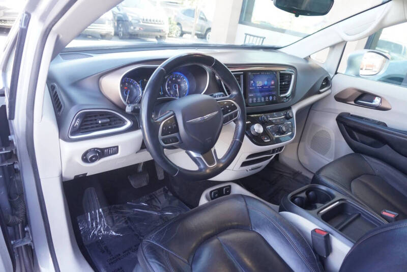 2017 Chrysler Pacifica