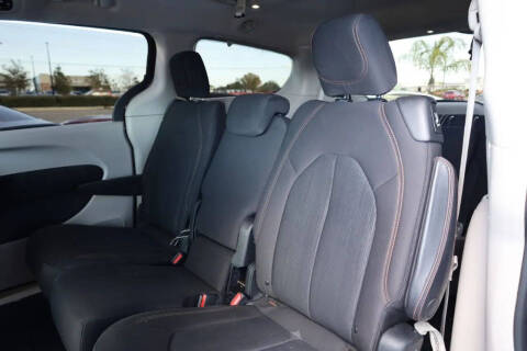 2017 Chrysler Pacifica Touring