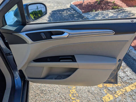 2019 Ford Fusion Hybrid SE