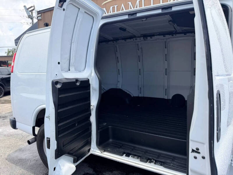 2020 Chevrolet Express 2500