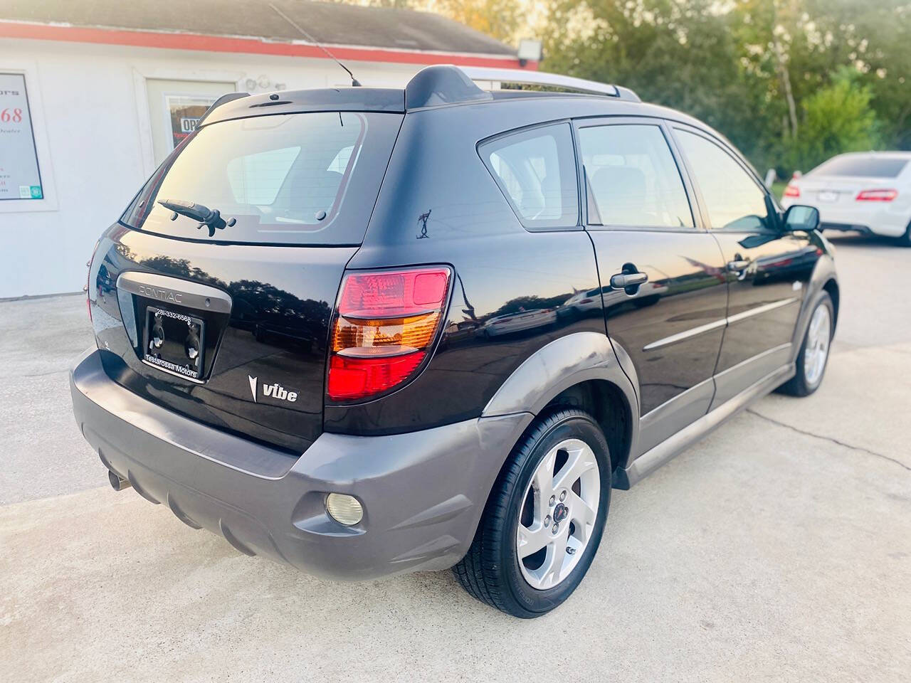 2008 Pontiac Vibe for sale at Testarossa Motors in League City, TX