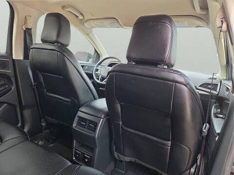 2020 Ford Edge SEL