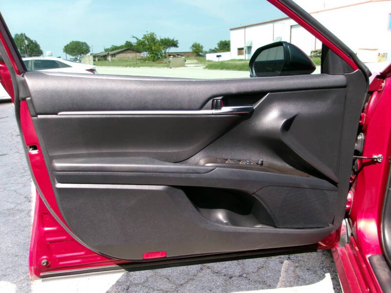 2022 Toyota Camry LE