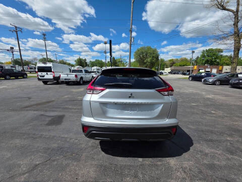 2022 Mitsubishi Eclipse Cross LE
