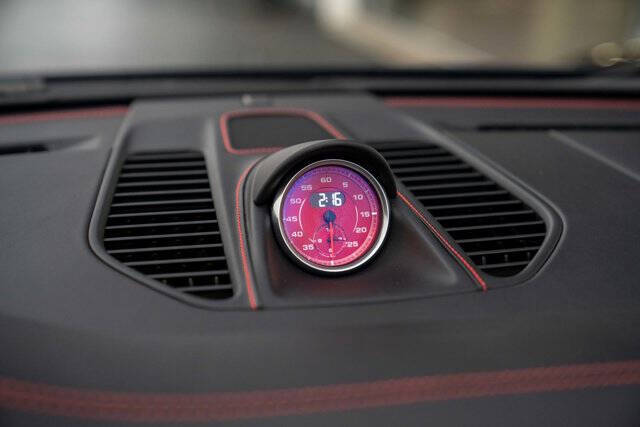2018 Porsche 911 21