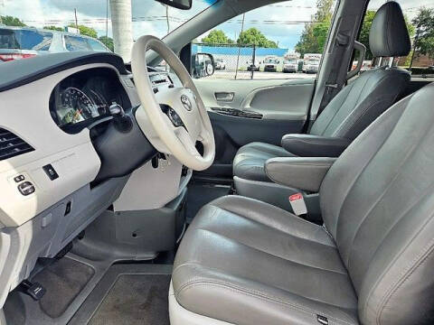 2014 Toyota Sienna