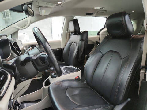 2020 Chrysler Pacifica Touring L Plus