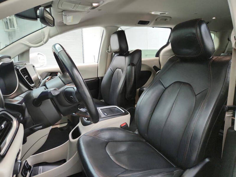 2020 Chrysler Pacifica Touring L Plus