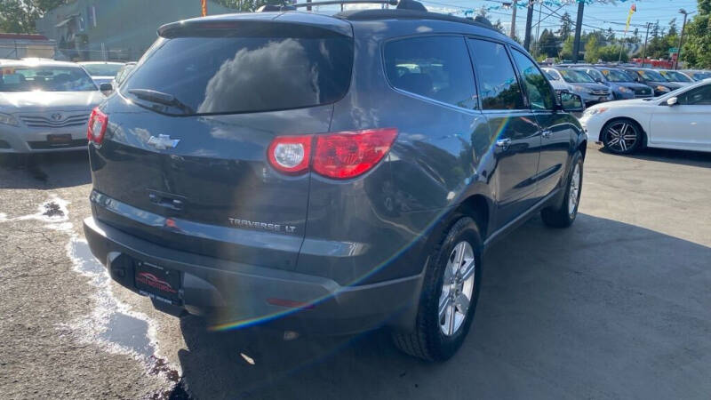 2010 Chevrolet Traverse LT