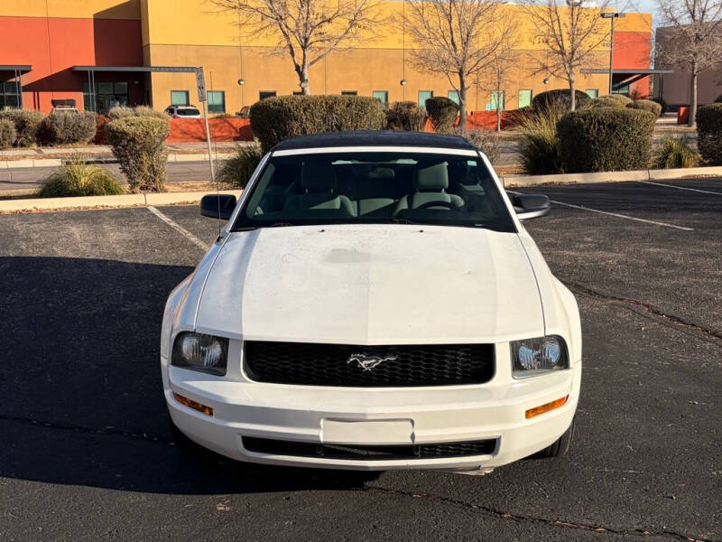 2007 Ford Mustang V6 Deluxe