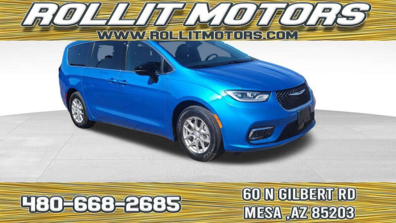 2026 Chrysler Pacifica Select