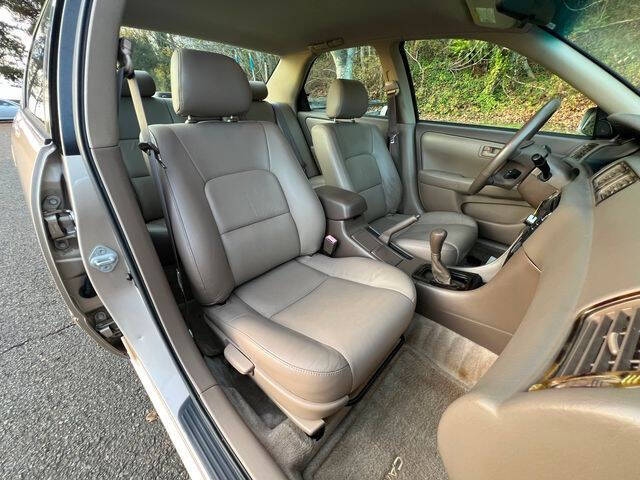 2001 Toyota Camry LE V6