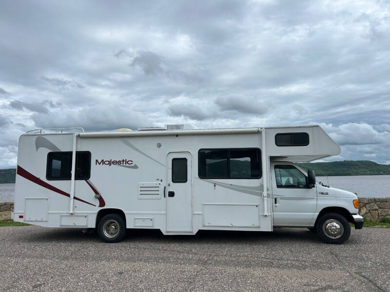 2004 Four Winds majestic 29' class C for sale at Triple R Sales in Lake City MN