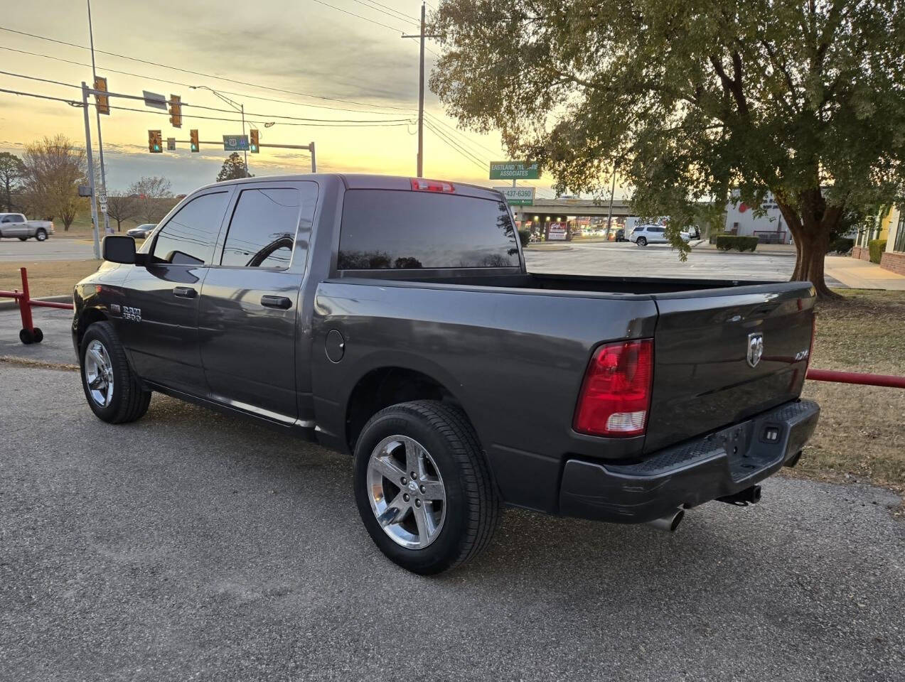 2017 Ram 1500 for sale at DURANGO AUTO CENTER LLC in Tulsa, OK