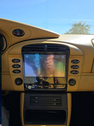 2000 Porsche 911 Carrera