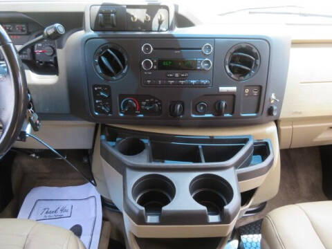 2013 Ford E-Series E-150 XLT