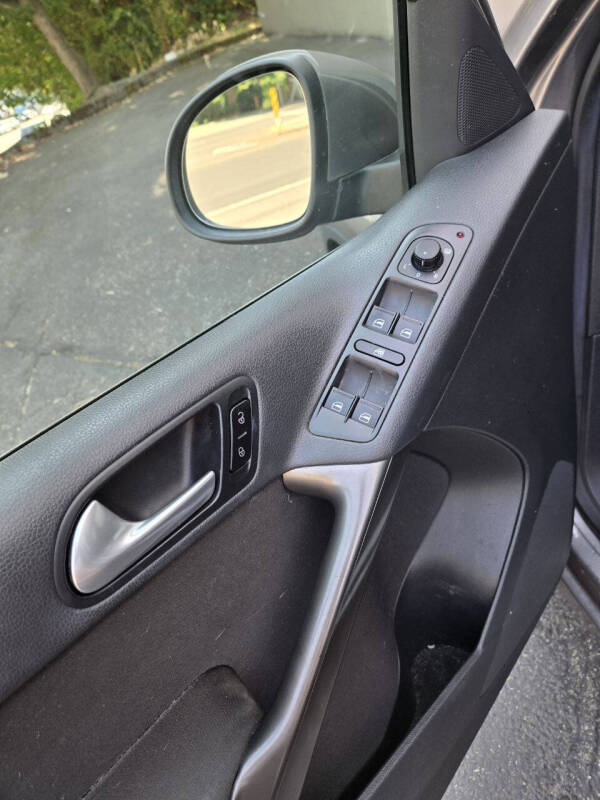 2009 Volkswagen Tiguan S