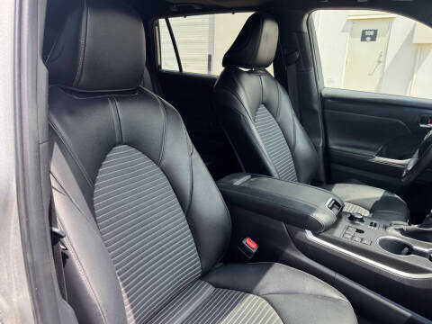 2024 Toyota Highlander XSE