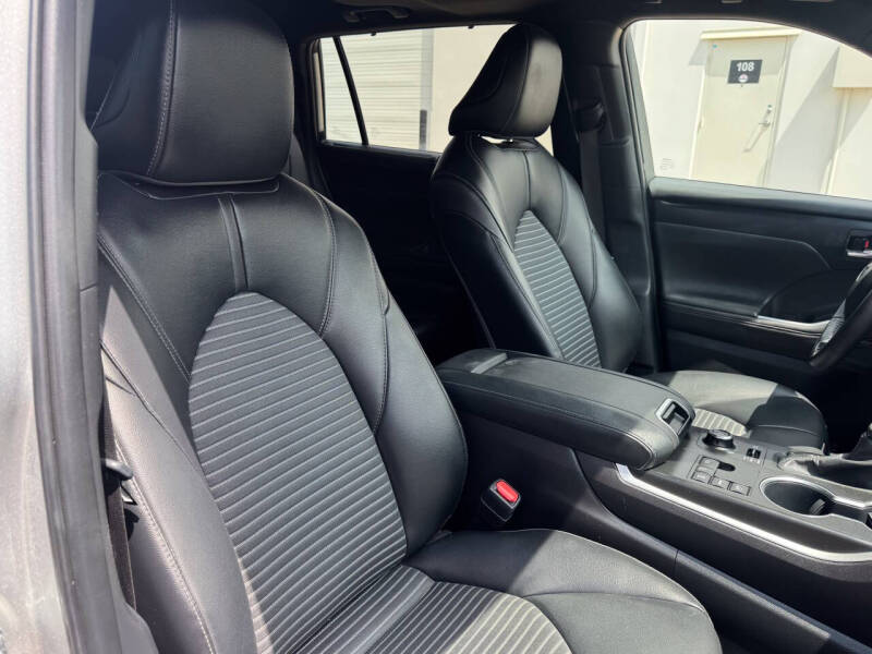 2024 Toyota Highlander XSE