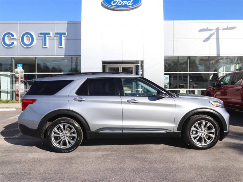 2022 Ford Explorer XLT