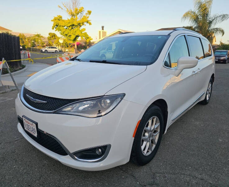 2020 Chrysler Pacifica Touring L