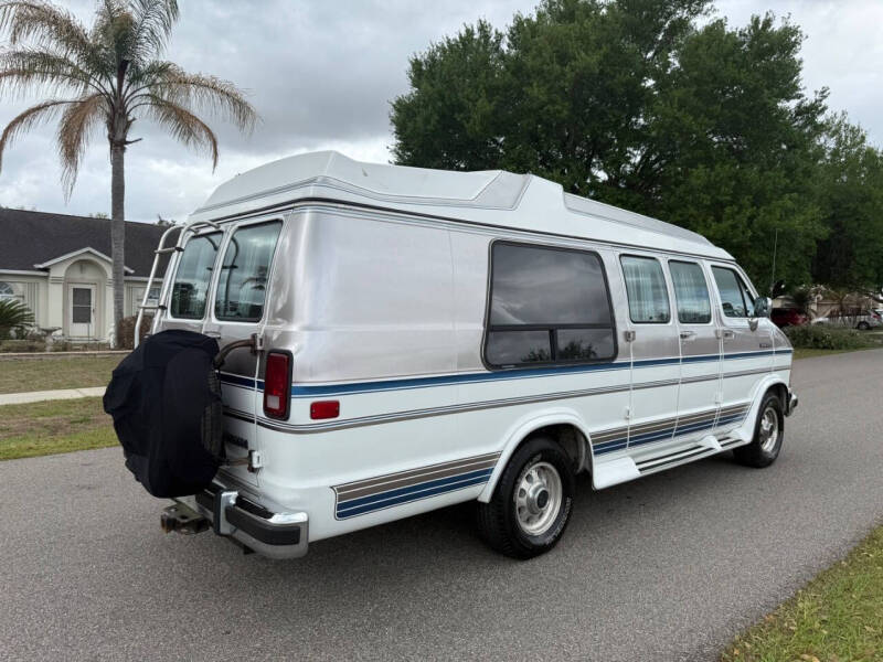 1992 Dodge Ram Van B250 Maxi