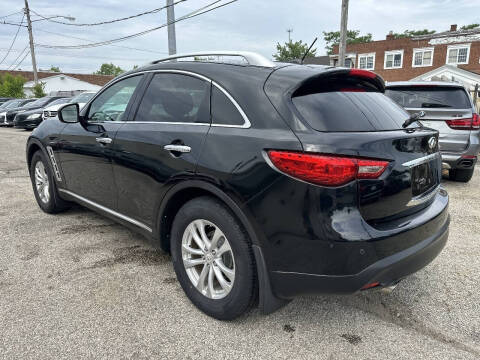 2011 Infiniti FX35