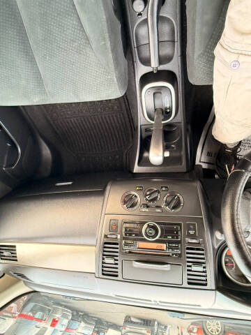 2010 Nissan Versa 1.8 S