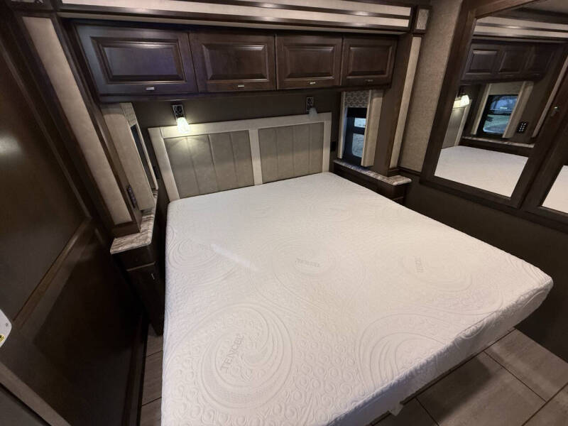 2019 Tiffin Allegro Open Road