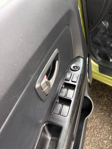 2010 Kia Soul +