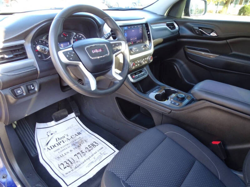 2023 GMC Acadia