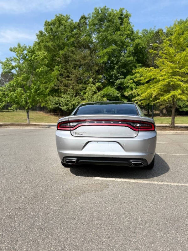 2016 Dodge Charger SE