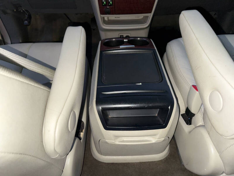 2014 Toyota Sienna XLE 8-Passenger