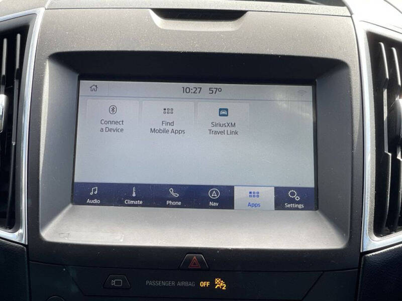 2020 Ford Edge Titanium