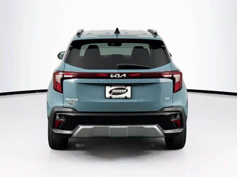 2024 Kia Seltos EX