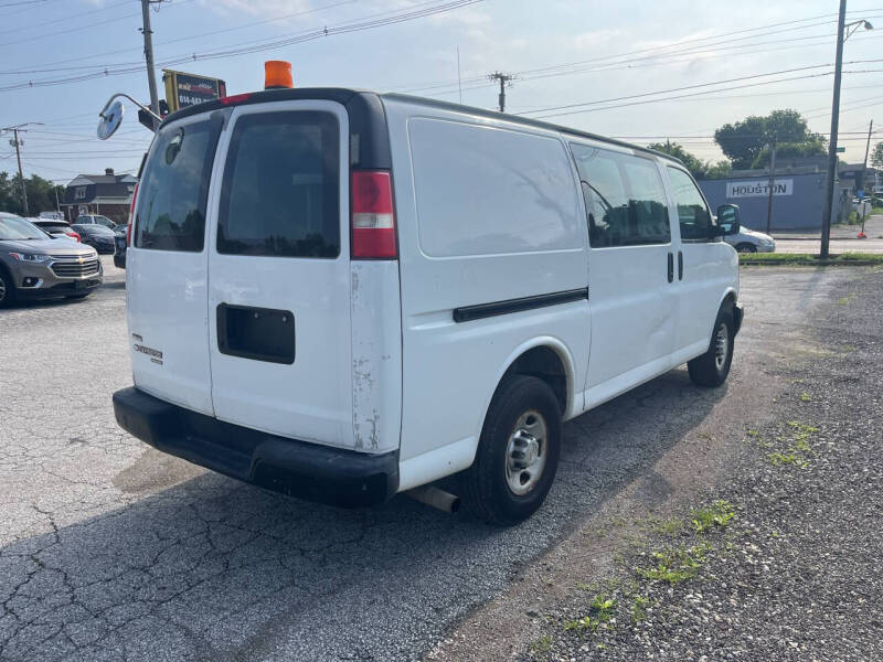 2011 Chevrolet Express 2500