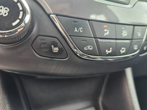 2017 Chevrolet Cruze LT Auto
