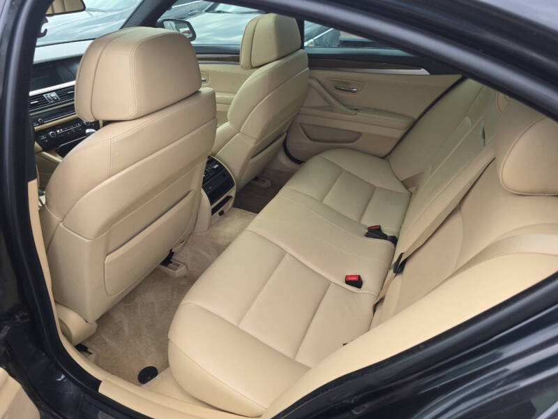 2012 BMW 5 Series 528i xDrive