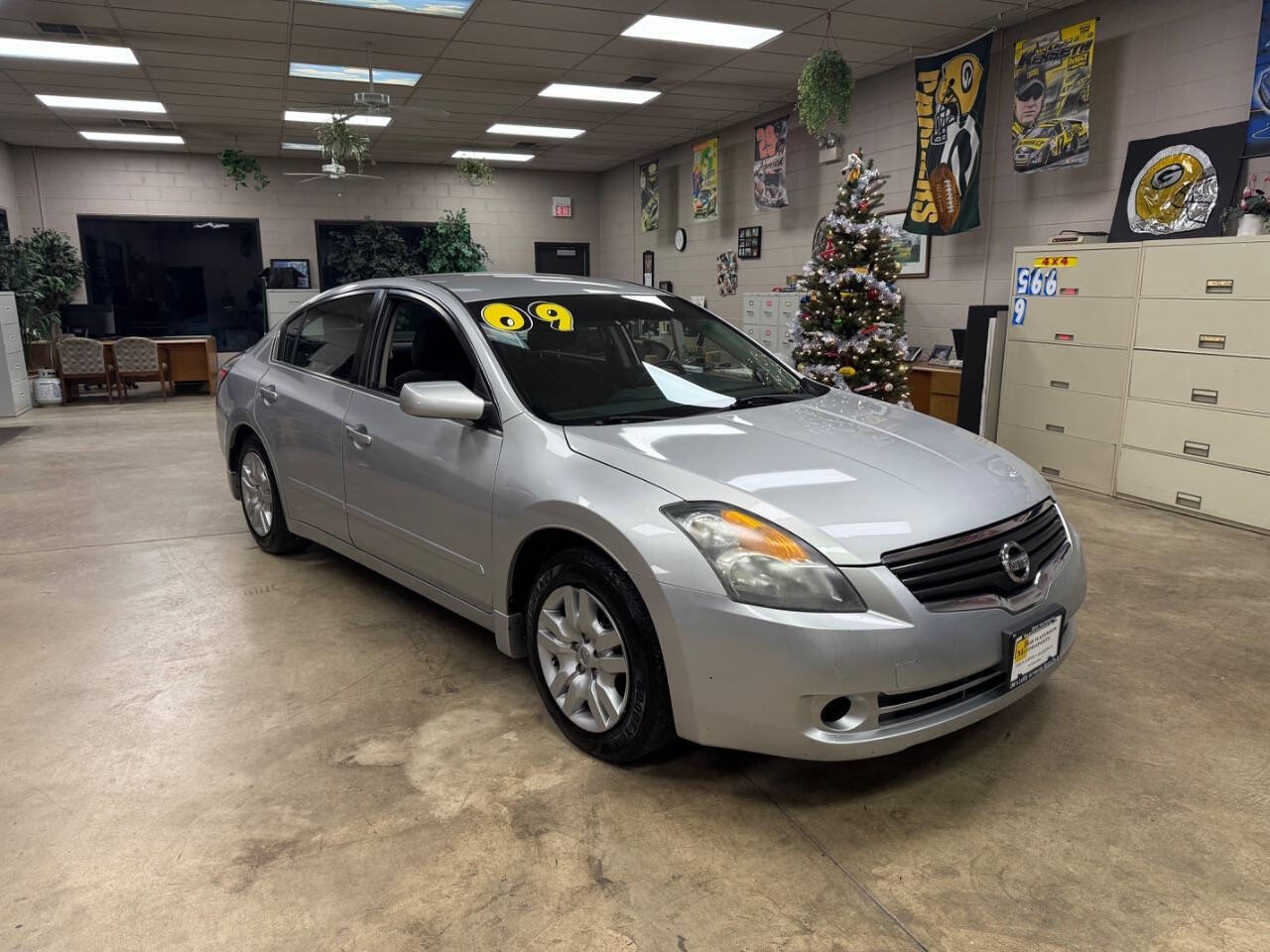 2009 Nissan Altima 2.5 S 4dr Sedan CVT's photo