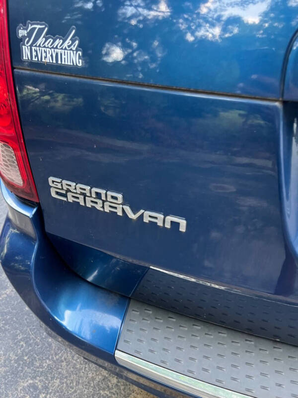 2011 Dodge Grand Caravan Crew