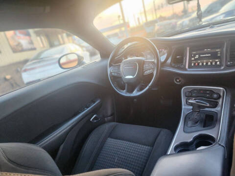 2022 Dodge Challenger SXT