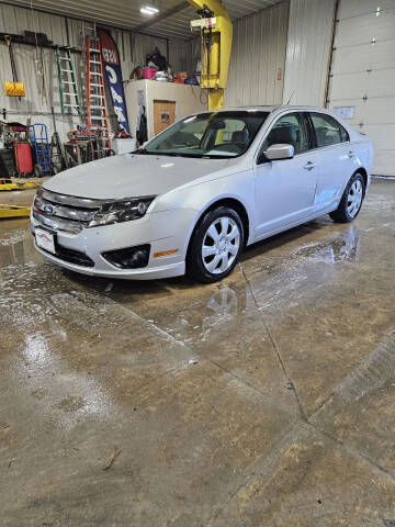 2010 Ford Fusion for sale at WESTSIDE GARAGE LLC in Keokuk IA