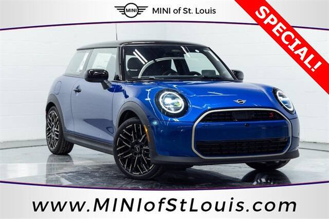 2026 MINI Hardtop 2 Door S's photo